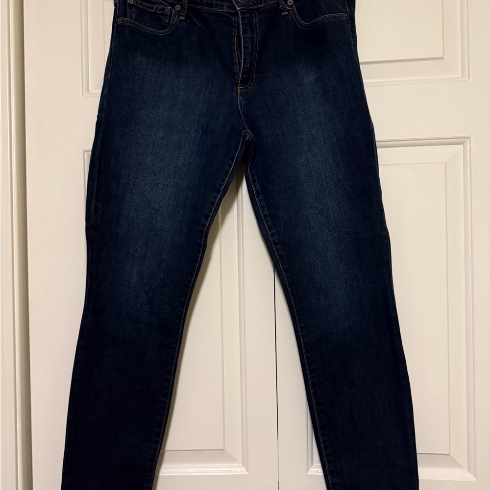 GAP Blue Skinny Jeans with Stretch and Versatile Style
